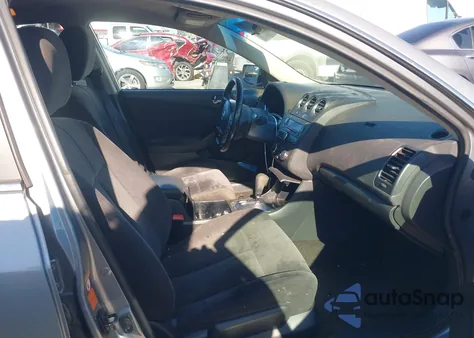 2009 Nissan Altima 2.5 S from USA, damaged, VIN 1N4AL21E99N466260